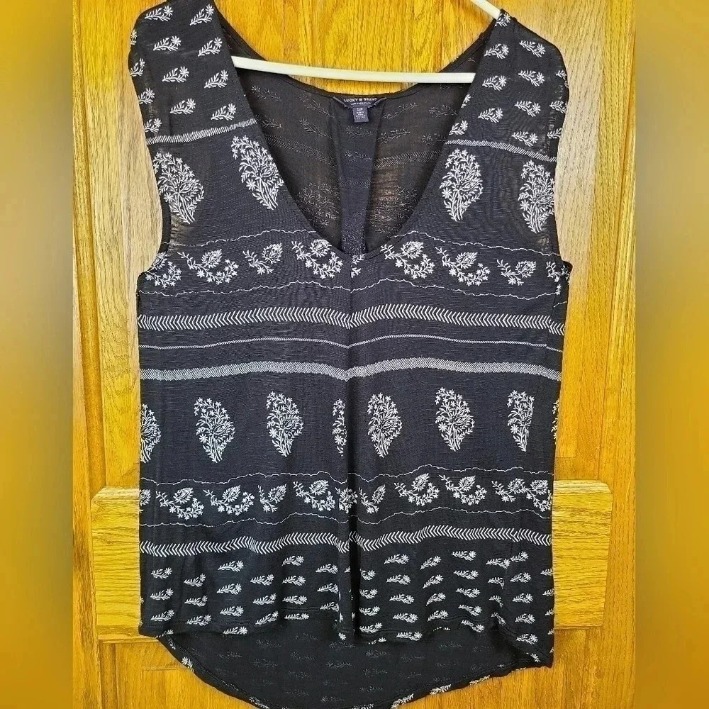 LUCKY Brand sleeveless top